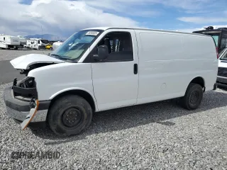 2017 GMC Savana Cargo z VIN 1GTW7AFF3H1907015, wystawiony jako Copart lot #50366605 z przebiegiem Nie podano mil oraz Szkody całkowita. Historia ofert i sprzedaży dostępna na DreamBid. Obrazek 1.