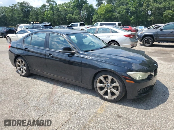 2014 BMW 3 Series 320i z VIN WBA3B1C53EPV79789, wystawiony jako Copart lot #61179845 z przebiegiem 212 147 mil mil oraz Szkoda całkowita • Salvage title. Historia ofert i sprzedaży dostępna na DreamBid. Obrazek 4.