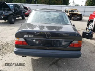 1989 Mercedes-Benz 300 E with VIN WDBEA30D8KB012989, listed as a Copart auction lot 72100114 with 137,798 mi miles and Clean Title. Bid and sale history available at carsss.com. Image 6.