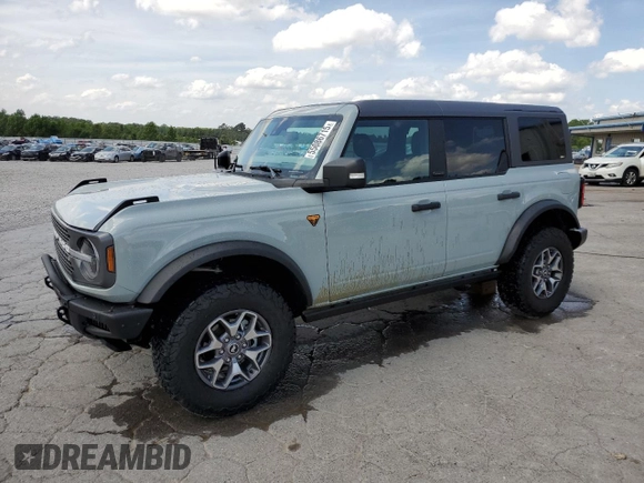 2023 Ford Bronco z VIN 1FMEE5DP8PLB29801, wystawiony jako Copart lot #55086715 z przebiegiem 14 826 mil mil oraz Szkoda całkowita • Salvage title. Historia ofert i sprzedaży dostępna na DreamBid. Obrazek 1.
