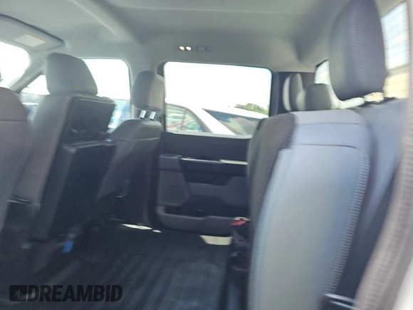 2022 Ford F-150 XL z VIN 1FTFW1EDXNFB38773, wystawiony jako IAAI lot #42851413 z przebiegiem 47 347 mil mil oraz . Historia ofert i sprzedaży dostępna na DreamBid. Obrazek 10.