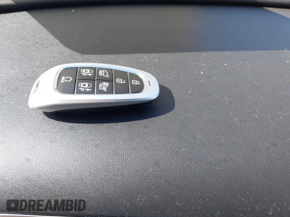 2024 Hyundai Tucson Limited with VIN 5NMJECDE4RH297445, listed as a IAAI auction lot 42226439 with 11,824 mi miles and . Bid and sale history available at DreamBid. Image 11.
