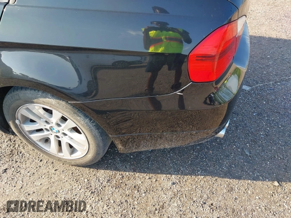 2007 BMW 3 Series 328xi with VIN WBAVC93597KX59671, listed as a IAAI auction lot 42542443 with 66,991 mi miles and . Bid and sale history available at DreamBid. Image 14.