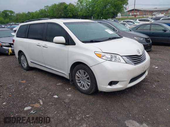 2017 Toyota Sienna XLE Auto Access Seat with VIN 5TDYZ3DC5HS881818, listed as a IAAI auction lot 42122771 with 101,982 mi miles and . Bid and sale history available at DreamBid. Image 1.