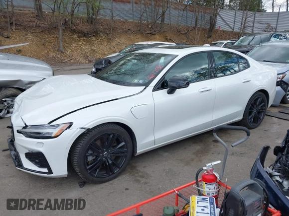 2024 Volvo S60 Plus Black Edition z VIN 7JRH60FH8RG290119, wystawiony jako IAAI lot #42177138 z przebiegiem 34 233 mil mil oraz . Historia ofert i sprzedaży dostępna na DreamBid. Obrazek 17.