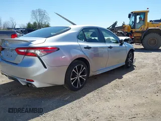2018 Toyota Camry LE with VIN JTNB11HK5J3024114, listed as a IAAI auction lot 41922818 with 96,348 mi miles. Bid and sale history available at carsss.com. Image 4.
