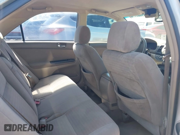 2006 Toyota Camry STD with VIN 4T1BE32K06U675483, listed as a IAAI auction lot 42001170 with 142,783 mi miles. Bid and sale history available at carsss.com. Image 8.