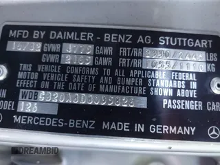 1983 Mercedes-Benz 300 SD z VIN WDBCB20A8DB035826, wystawiony jako IAAI lot #42420681 z przebiegiem 265 601 mil mil oraz . Historia ofert i sprzedaży dostępna na DreamBid. Obrazek 9.