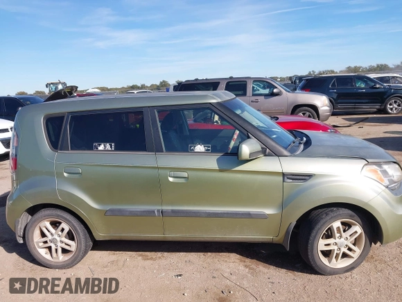 2010 Kia Soul + with VIN KNDJT2A25A7136513, listed as a IAAI auction lot 40833502 with 101,132 mi miles and . Bid and sale history available at DreamBid. Image 13.