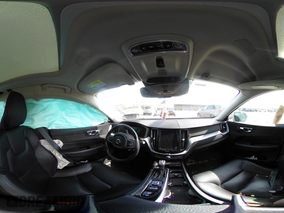 2020 Volvo XC60 Momentum with VIN YV4102RK0L1478564, listed as a IAAI auction lot 42159705 with 98,405 mi miles and . Bid and sale history available at DreamBid. Image 19.