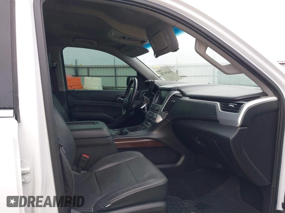 2017 GMC Yukon XL SLE with VIN 1GKS2FKC2HR239722, listed as a IAAI auction lot 41430741 with 152,289 mi miles. Bid and sale history available at carsss.com. Image 5.