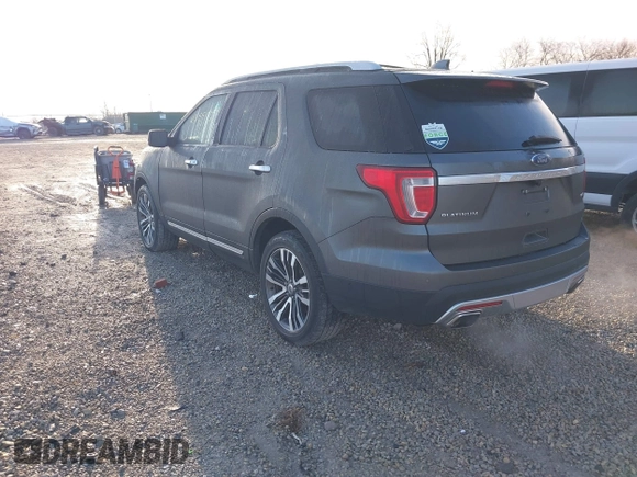 2016 Ford Explorer Platinum z VIN 1FM5K8HT8GGC59412, wystawiony jako IAAI lot #41859172 z przebiegiem 101 631 mil mil oraz . Historia ofert i sprzedaży dostępna na DreamBid. Obrazek 3.