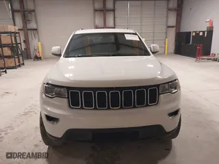 2018 Jeep Grand Cherokee Laredo E with VIN 1C4RJFAG0JC105804, listed as a IAAI auction lot 41587036 with 107,601 mi miles. Bid and sale history available at carsss.com. Image 12.