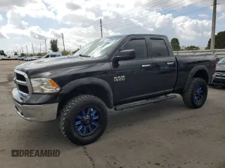 2015 Ram 1500 SLT z VIN 1C6RR6GG6FS623131, wystawiony jako Copart lot #46081685 z przebiegiem 161 376 mil mil oraz Szkoda całkowita • Salvage title. Historia ofert i sprzedaży dostępna na DreamBid. Obrazek 1.