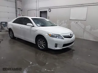 2011 Toyota Camry Hybrid with VIN 4T1BB3EK2BU136944, listed as a IAAI auction lot 41721102 with 174,439 mi miles. Bid and sale history available at carsss.com. Image 1.