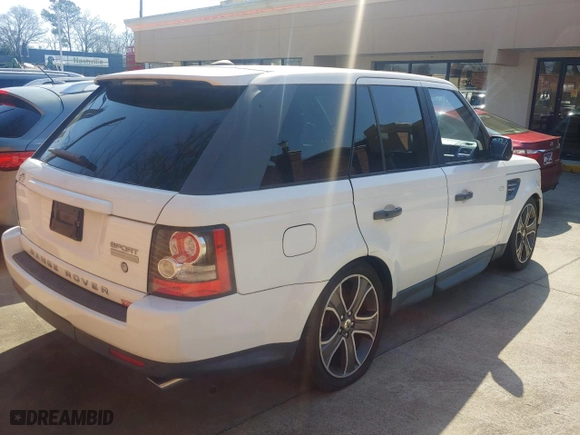 2011 Land Rover Range Rover Sport SC with VIN SALSH2E43BA266207, listed as a Copart auction lot 49084515 with 160,890 mi miles and Clean Title. Bid and sale history available at carsss.com. Image 4.
