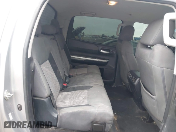 2017 Toyota Tundra 2WD SR5 with VIN 5TFEY5F15HX222712, listed as a IAAI auction lot 42064891 with 214,782 mi miles. Bid and sale history available at carsss.com. Image 8.