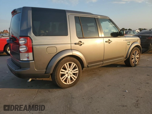 2010 Land Rover LR4 HSE with VIN SALAM2D42AA513627, listed as a Copart auction lot 70692984 with 146,171 mi miles and Salvage title. Bid and sale history available at DreamBid. Image 3.