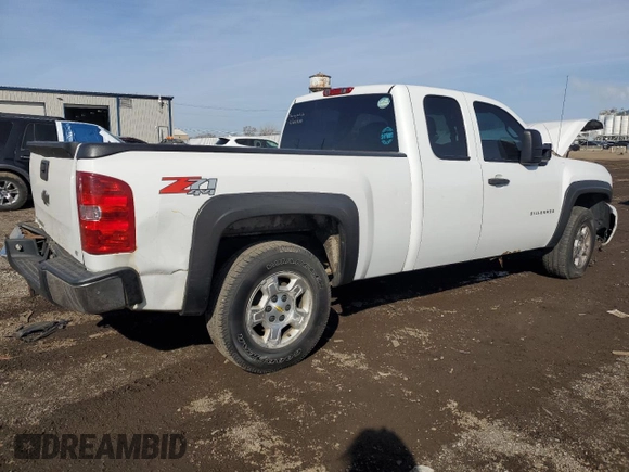 2009 Chevrolet Silverado 1500 LT with VIN 1GCEK29J79Z288566, listed as a Copart auction lot 47834105 with 203,615 mi miles and Salvage Title. Bid and sale history available at carsss.com. Image 3.