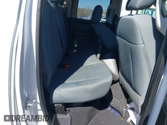 2017 Ram 1500 Express with VIN 1C6RR7FTXHS595888, listed as a IAAI auction lot 41902085 with 136,000 mi miles. Bid and sale history available at carsss.com. Image 8.