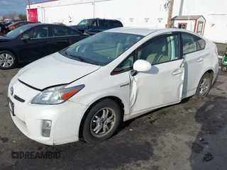 2010 Toyota Prius II z VIN JTDKN3DU4A0058526, wystawiony jako IAAI lot #41150690 z przebiegiem 138 971 mil mil oraz . Historia ofert i sprzedaży dostępna na DreamBid. Obrazek 17.