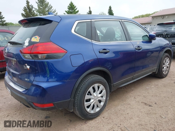 2017 Nissan Rogue SL with VIN JN8AT2MVXHW013039, listed as a IAAI auction lot 42264333 with 124,589 mi miles and . Bid and sale history available at DreamBid. Image 4.