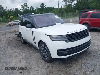 2023 Land Rover Range Rover SE z VIN SALKPBE75PA046989, wystawiony jako IAAI lot #42291562 z przebiegiem 42 292 mil mil oraz . Historia ofert i sprzedaży dostępna na DreamBid. Obrazek 1.