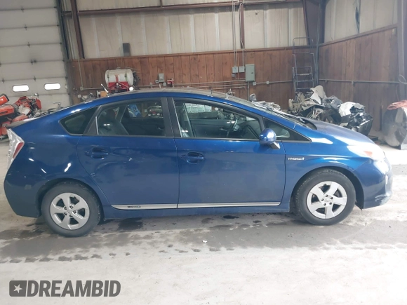 2010 Toyota Prius II with VIN JTDKN3DUXA0197379, listed as a IAAI auction lot 41915351 with 239,945 mi miles. Bid and sale history available at carsss.com. Image 13.