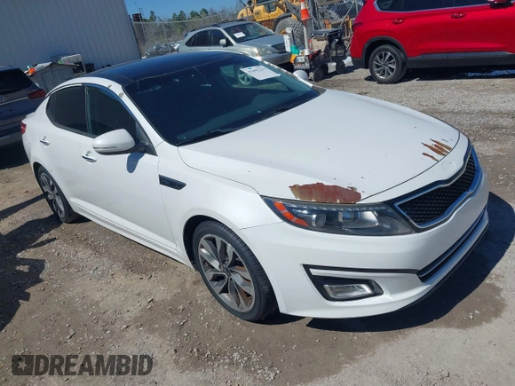 2015 Kia Optima SX Turbo with VIN 5XXGR4A62FG391450, listed as a IAAI auction lot 41692233 with 144,761 mi miles. Bid and sale history available at carsss.com. Image 1.