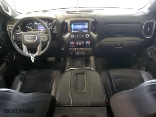 2020 GMC Sierra 2500HD Denali with VIN 1GT49REY1LF122894, listed as a Copart auction lot 45106775 with 205,628 mi miles and Salvage Title. Bid and sale history available at carsss.com. Image 8.