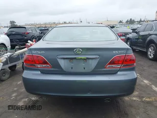 2005 Lexus ES 330 with VIN JTHBA30G055137002, listed as a IAAI auction lot 41547124 with 145,049 mi miles. Bid and sale history available at carsss.com. Image 16.