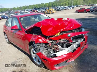 2015 BMW 3 Series 320i с VIN WBA3B1G51FNT04302, выставлен на аукционе IAAI как лот 42029988 с пробегом 105 376 миль миль и . История ставок и продаж доступна на DreamBid. Изображение 1.
