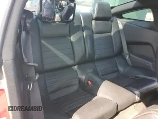 2013 Ford Mustang V6 z VIN 1ZVBP8AM6D5273969, wystawiony jako Copart lot #59223055 z przebiegiem 157 482 mil mil oraz Szkoda całkowita • Salvage title. Historia ofert i sprzedaży dostępna na DreamBid. Obrazek 10.