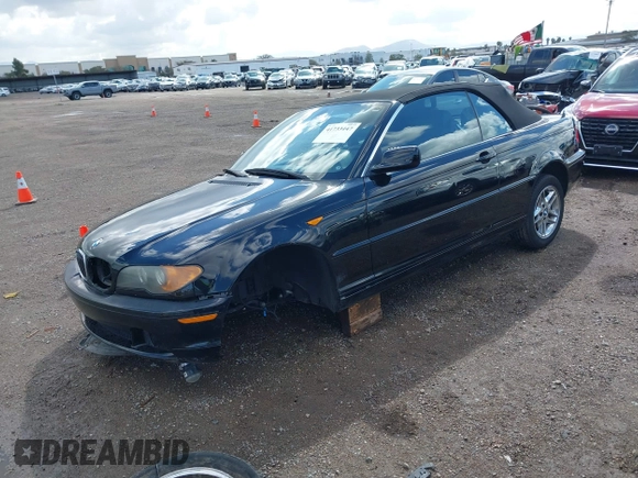 2004 BMW 3 Series 325Ci with VIN WBABW33424PL31311, listed as a IAAI auction lot 41733447 with 117,763 mi miles. Bid and sale history available at carsss.com. Image 18.