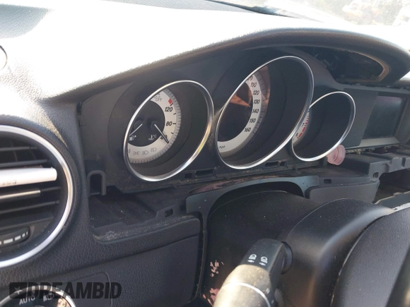 2013 Mercedes-Benz C 300 Sport with VIN WDDGF8AB8DR273075, listed as a IAAI auction lot 42406838 with Not provided miles and . Bid and sale history available at DreamBid. Image 14.