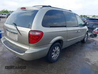 2003 Chrysler Town & Country LXi with VIN 2C4GP54L53R111892, listed as a IAAI auction lot 42069275 with 190,586 mi miles. Bid and sale history available at carsss.com. Image 4.