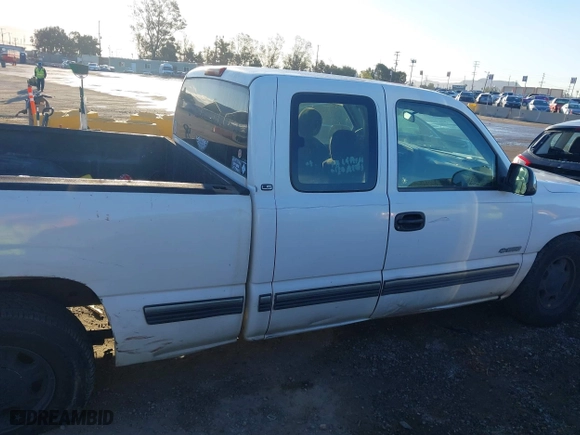 1999 Chevrolet Silverado 1500 LS with VIN 1GCEC19V4XZ108466, listed as a IAAI auction lot 41818802 with 1 mi miles. Bid and sale history available at carsss.com. Image 13.