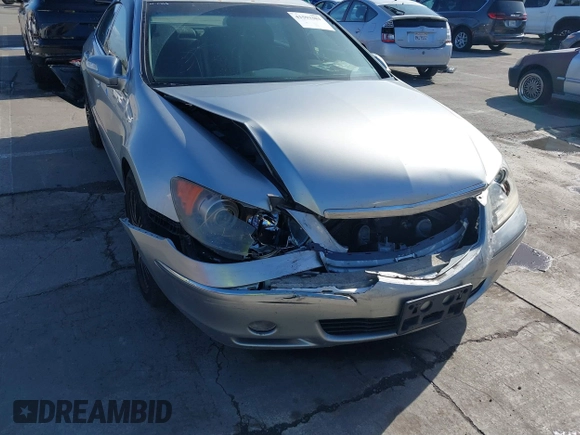 2008 Acura RL Tech Pkg with VIN JH4KB16688C004696, listed as a IAAI auction lot 41593381 with 259,544 mi miles. Bid and sale history available at carsss.com. Image 6.