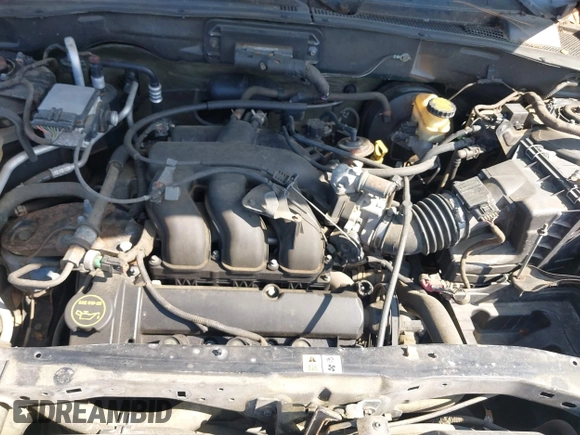 2004 Ford Escape XLT with VIN 1FMYU03114DA07741, listed as a IAAI auction lot 42332830 with 210,556 mi miles and . Bid and sale history available at DreamBid. Image 10.