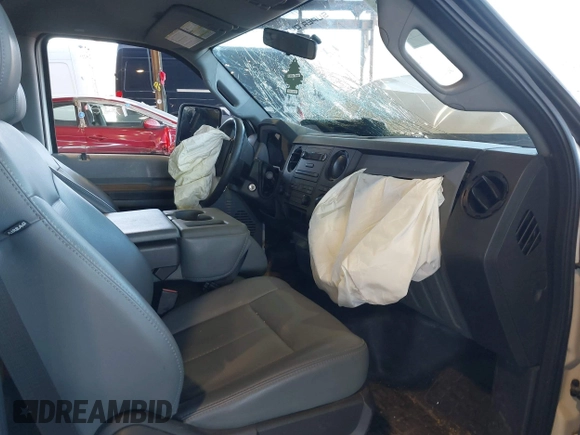 2011 Ford F-250 XL with VIN 1FTBF2A60BEA93100, listed as a IAAI auction lot 41613083 with 61,442 mi miles and . Bid and sale history available at DreamBid. Image 5.