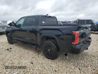 2024 Toyota Tundra Limited Hybrid z VIN 5TFWC5DB7RX045130, wystawiony jako Copart lot #50932715 z przebiegiem 17 046 mil mil oraz Szkoda całkowita • Salvage title. Historia ofert i sprzedaży dostępna na DreamBid. Obrazek 2.