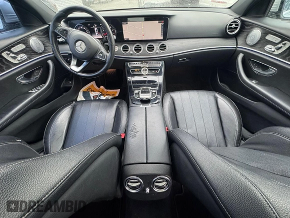 2017 Mercedes-Benz E 300 Luxury with VIN WDDZF4JB1HA192926, listed as a Copart auction lot 56244195 with 134,414 mi miles and Clean Title. Bid and sale history available at DreamBid. Image 9.