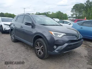 2018 Toyota RAV4 XLE with VIN JTMRFREV2JJ730874, listed as a IAAI auction lot 41980075 with 60,268 mi miles. Bid and sale history available at carsss.com. Image 1.