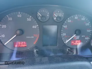 2000 Audi S4 z VIN WAUDD68D0YA031901, wystawiony jako Copart lot #84645964 z przebiegiem 146 868 mil mil oraz Szkody całkowita. Historia ofert i sprzedaży dostępna na DreamBid. Obrazek 9.