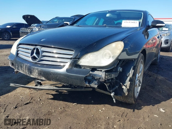 2007 Mercedes-Benz CLS-Class 5.5L with VIN WDDDJ72X47A101635, listed as a IAAI auction lot 41643883 with 179,543 mi miles. Bid and sale history available at carsss.com. Image 6.