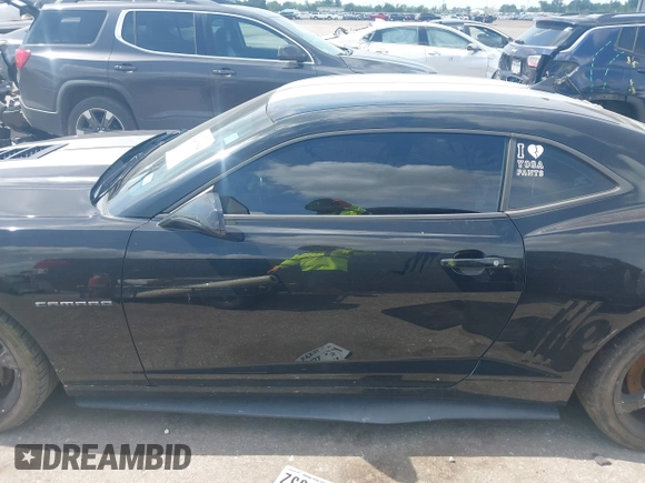 2015 Chevrolet Camaro SS с VIN 2G1FJ1EW7F9103577, выставлен на аукционе IAAI как лот 42401894 с пробегом 82 225 миль миль и . История ставок и продаж доступна на DreamBid. Изображение 14.