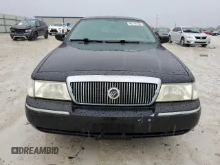 2004 Mercury Grand Marquis GS z VIN 2MEFM74W24X636561, wystawiony jako Copart lot #46114155 z przebiegiem 125 121 mil mil oraz Szkoda całkowita • Salvage title. Historia ofert i sprzedaży dostępna na DreamBid. Obrazek 5.