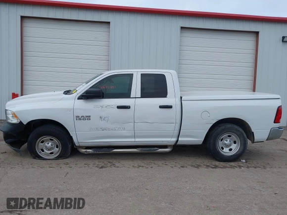 2018 Ram 1500 Express z VIN 1C6RR7FT8JS153794, wystawiony jako IAAI lot #41072931 z przebiegiem 95 060 mil mil oraz . Historia ofert i sprzedaży dostępna na DreamBid. Obrazek 14.