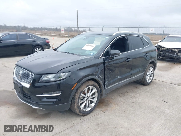 2019 Lincoln MKC Select with VIN 5LMCJ2C99KUL52725, listed as a IAAI auction lot 41512726 with 119,422 mi miles and . Bid and sale history available at DreamBid. Image 17.