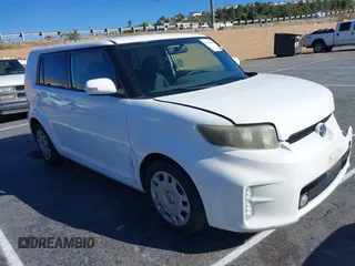 2014 Scion xB z VIN JTLZE4FE9EJ053787, wystawiony jako IAAI lot #41319337 z przebiegiem 142 859 mil mil oraz . Historia ofert i sprzedaży dostępna na DreamBid. Obrazek 1.